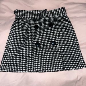 wool with satin lining belted skirt